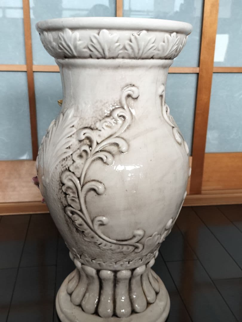 イタリア製の花瓶です。