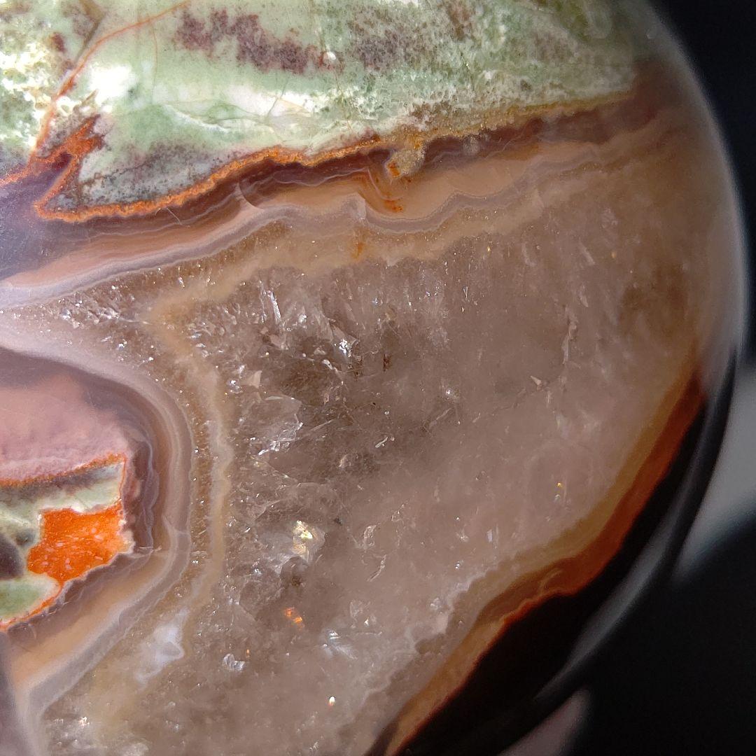 虹多数　マネーアゲート　水晶　スフィア　台座付き　天然石　レインボー　7.2cm