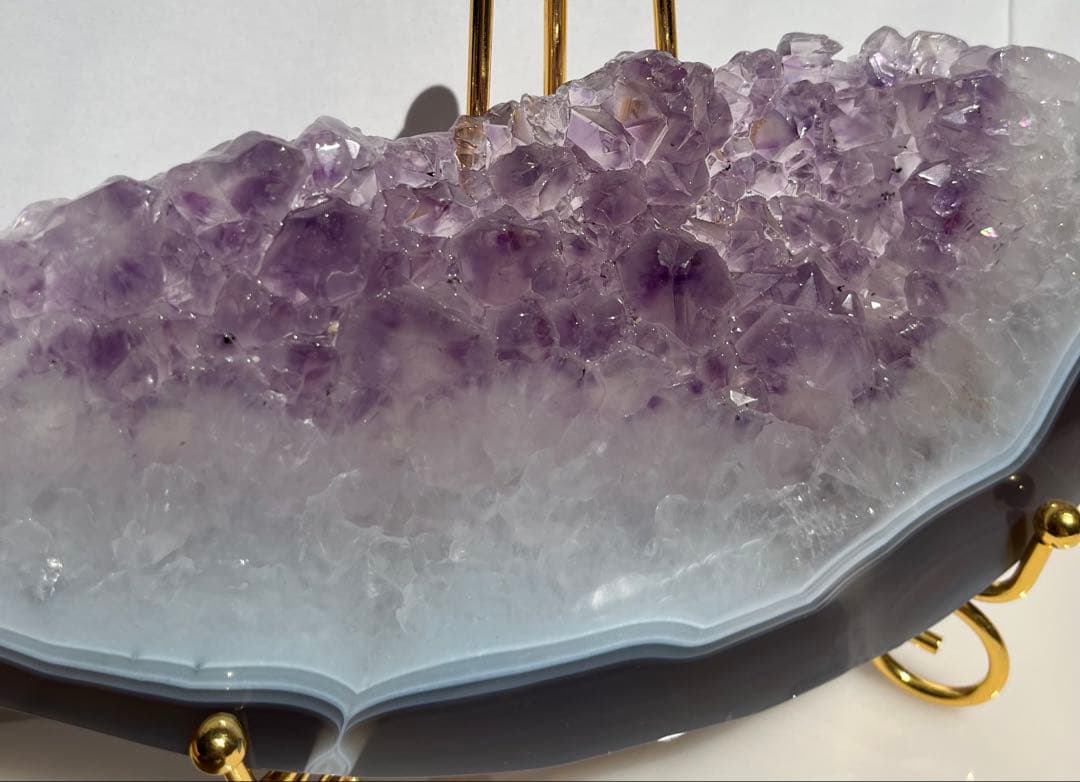 アメジスト×瑪瑙 共生プレート 金属スタンド付き 天然石インテリア