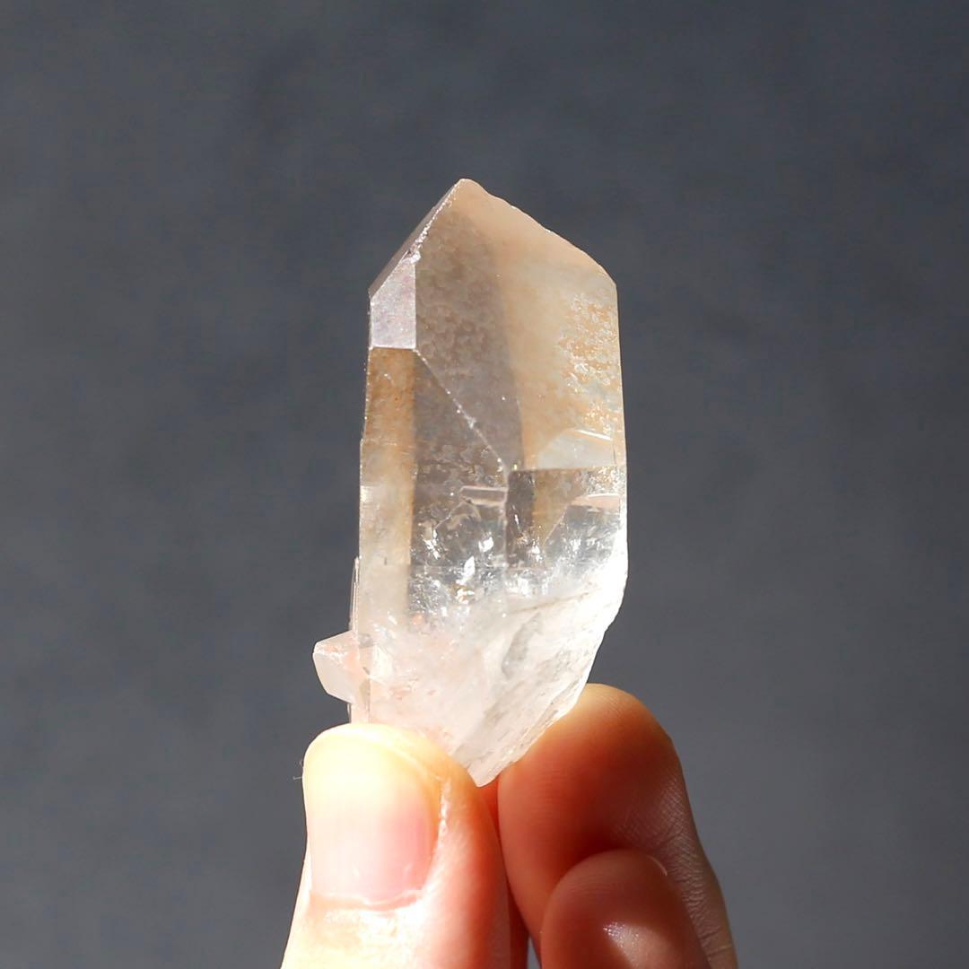 ゴールデンヒーラー クォーツ 原石 水晶 鉱物 希少石 天然石