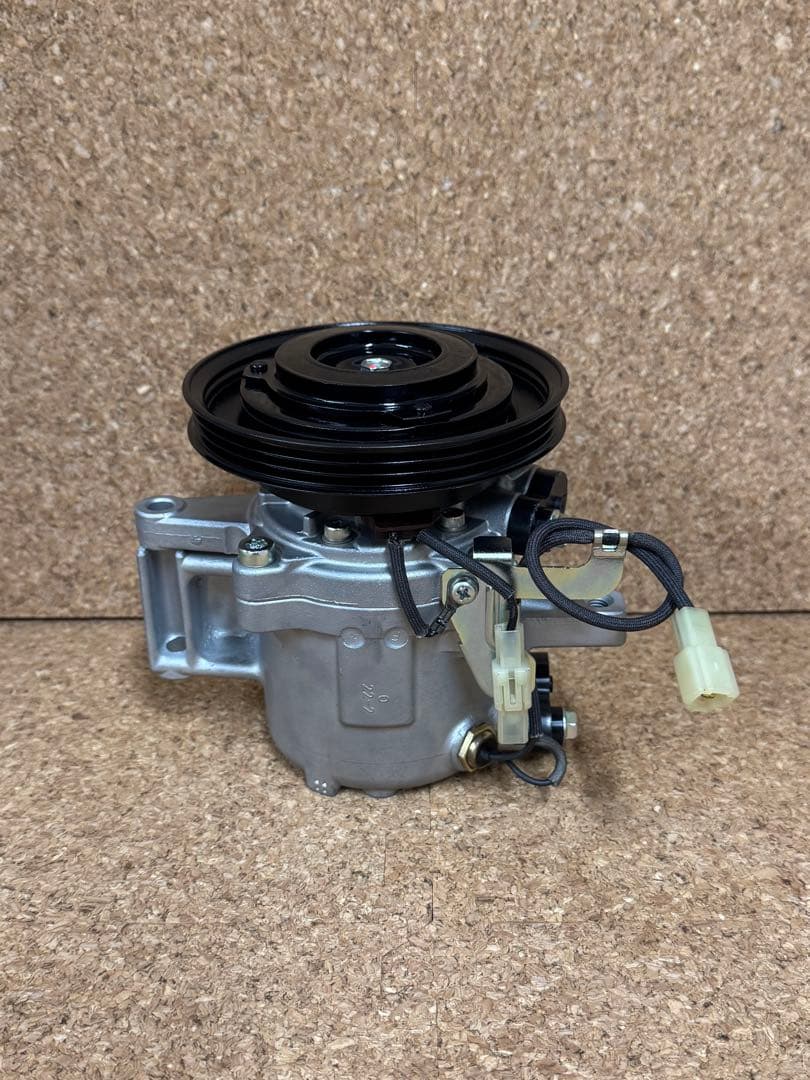 L675Sココア リビルトACコンプレッサー 未使用 長期在庫 L575Sコンテ