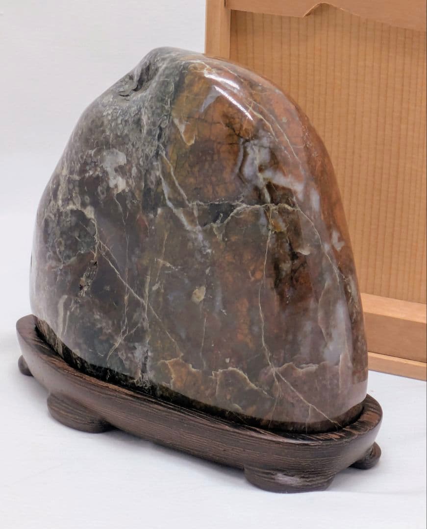 桜孔雀石　レア石　山の形　根尾 鑑賞石 水石 自然石　ケヤキ台座・共箱つき