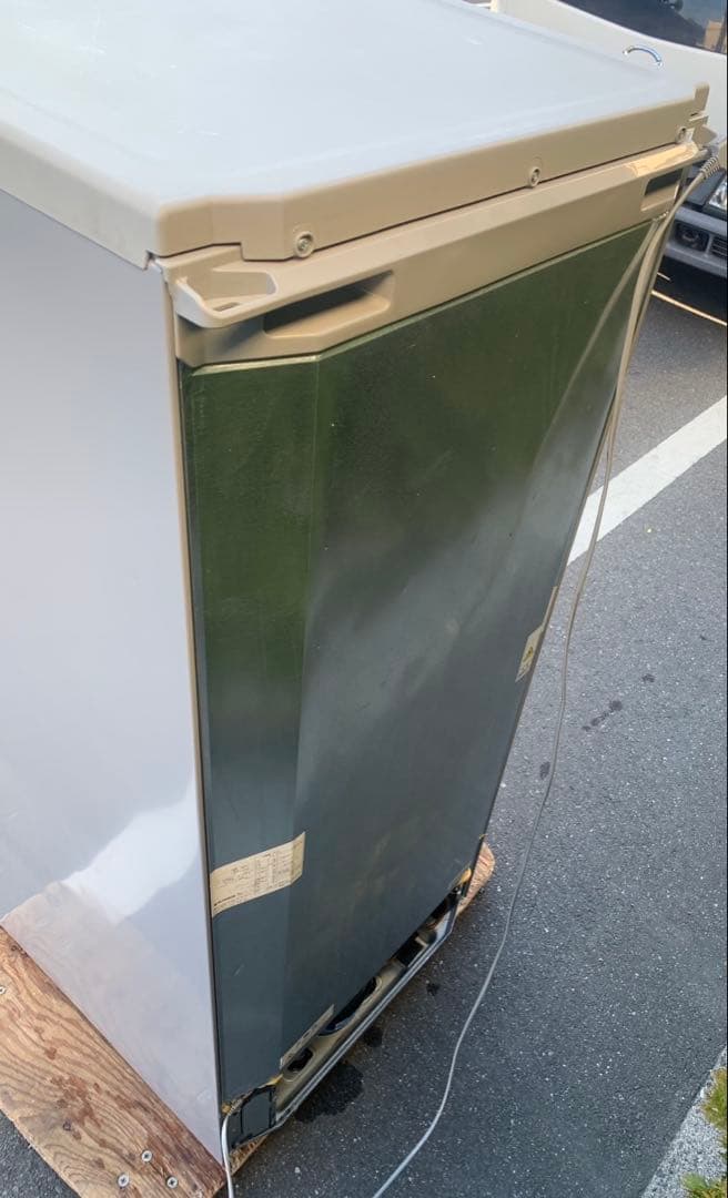 ＊東京都付近取引限定＊アクア　冷凍冷蔵庫 AQR-271C(S) 2014年製