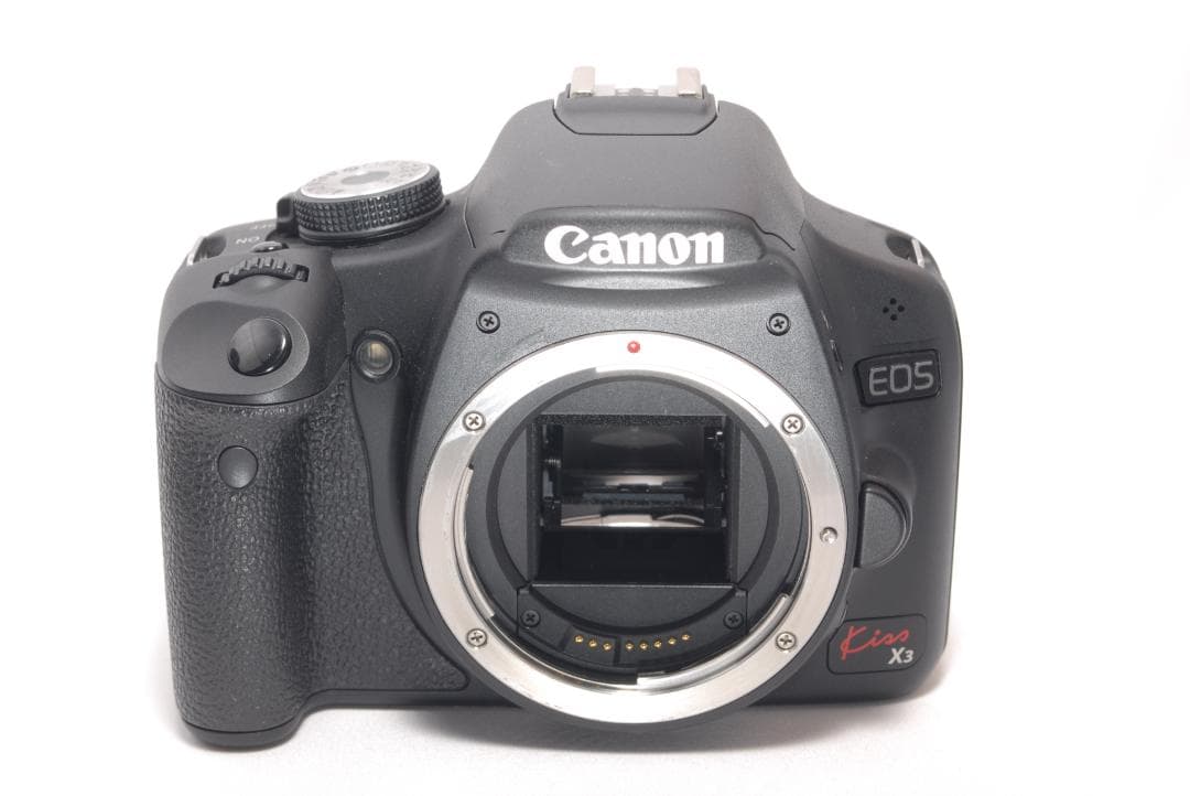 ⭐️軽くて持ちやすい⭐️Canon Kiss X3 キャノン　デジタル一眼