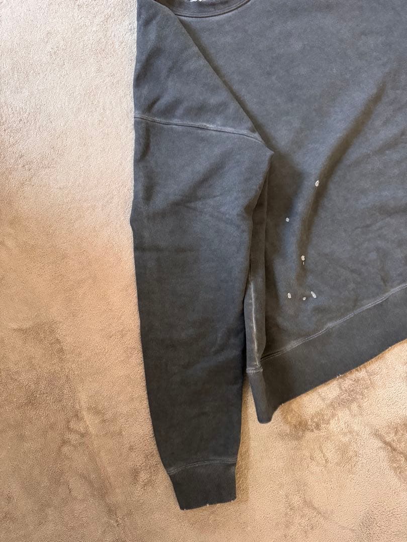 ダメージクルーネック