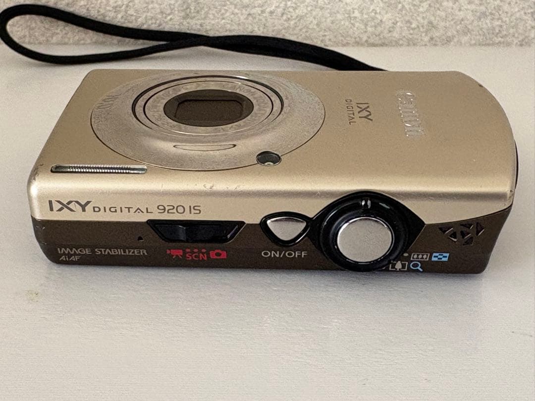 Canon IXY920IS ゴールド 動作品　充電器、SDカード4GB付き