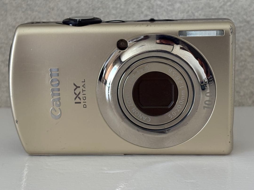 Canon IXY920IS ゴールド 動作品　充電器、SDカード4GB付き