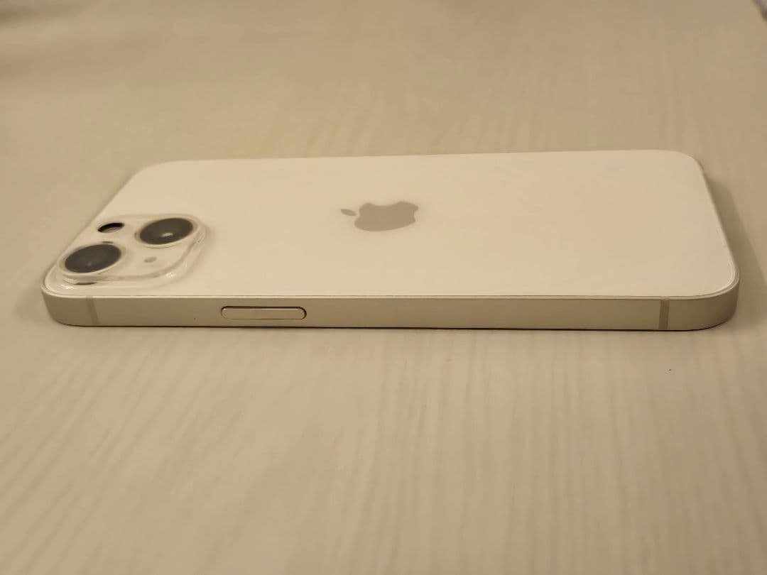 iPhone 13 ホワイト Apple