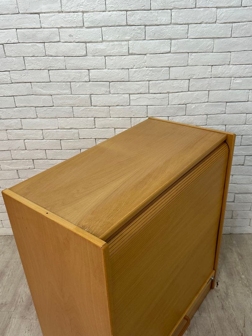 【trestres】ホブドッカ キャビネット ロールアップ 収納　棚