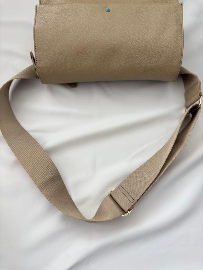 【美品 】ear PAPILLONNER ワイドテープ ショルダーバッグ レザー