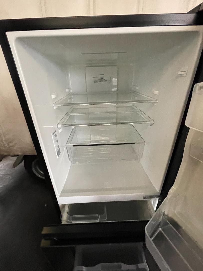 ハイセンス　3ドア冷凍冷蔵庫　282L