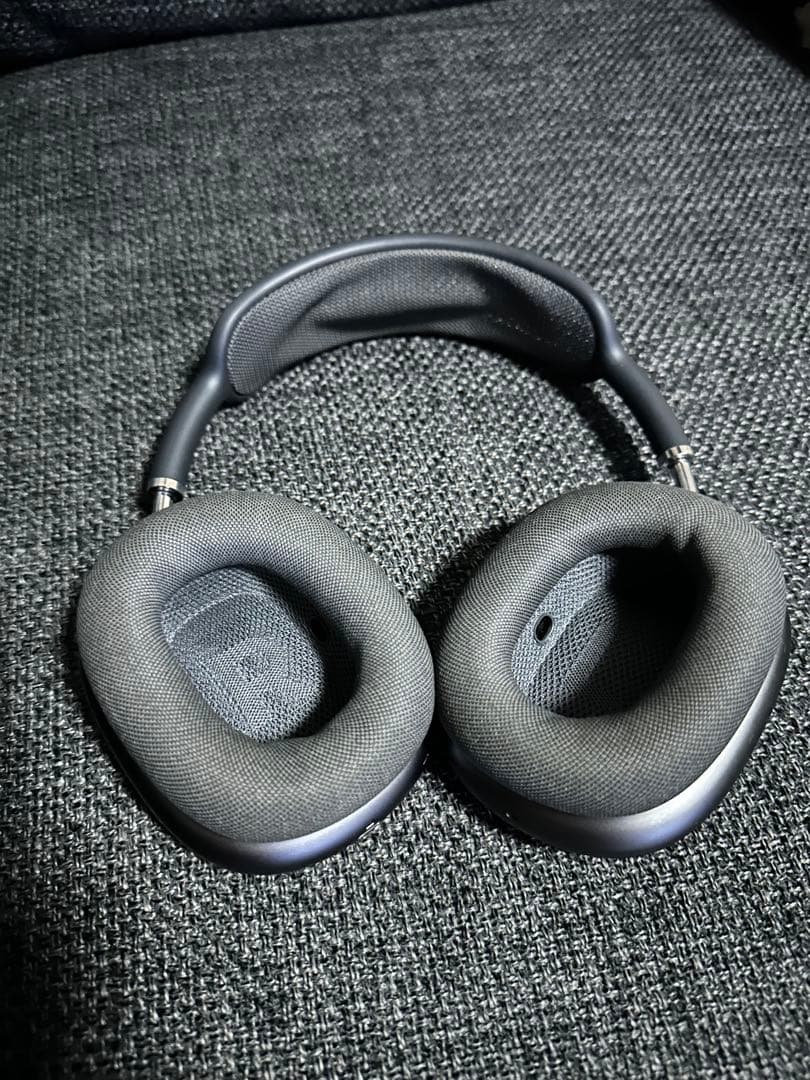 即日発送！ AirPodsMAX 黒 スタンド カバー付き