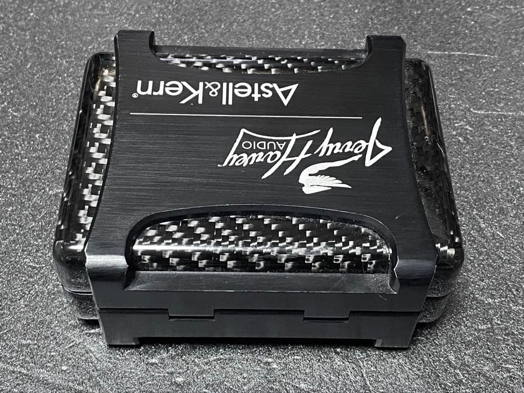 JH audio Astell & Kern LAYLA 専用 カーボンケース