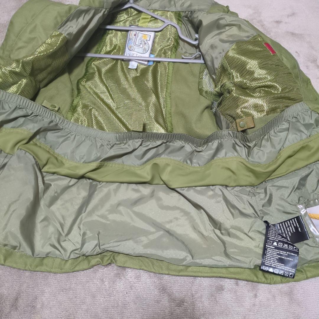 バートン　スノーボード用ウェア グリーン フード付き