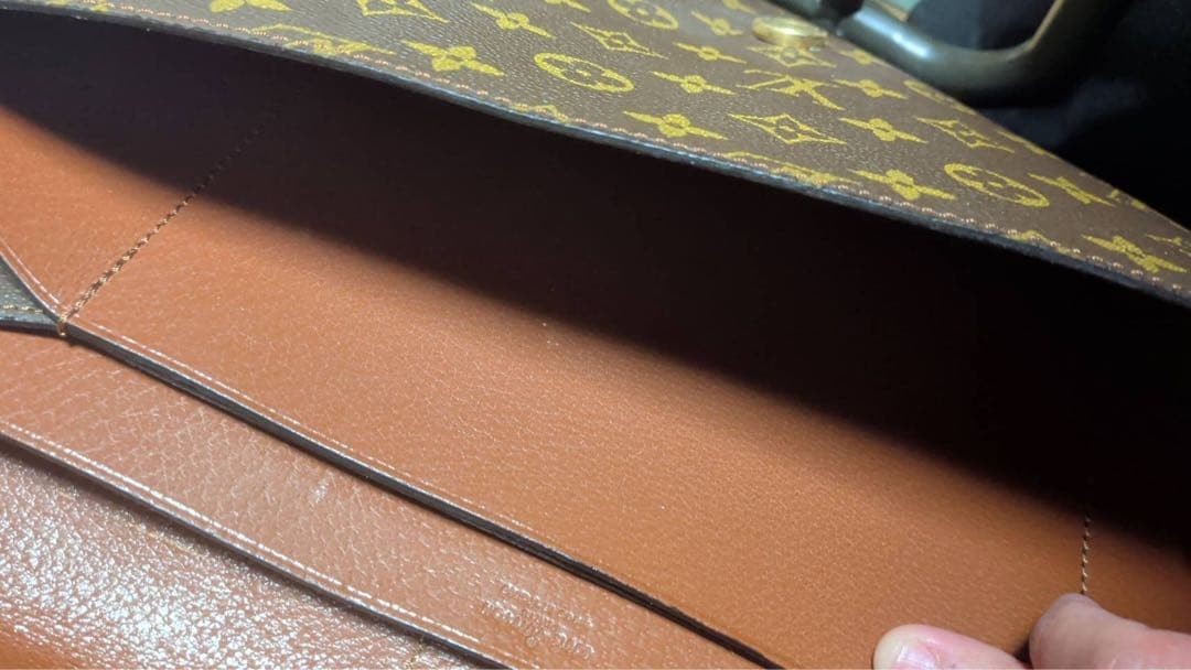 ルイ・ヴィトンビジネスセカンドバッグ