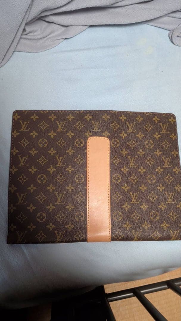 ルイ・ヴィトンビジネスセカンドバッグ