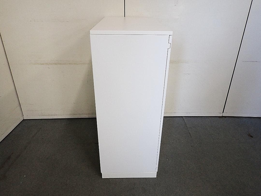 引取り限定　コクヨ　両開き書庫　エディア　ダイヤル錠　31-0621