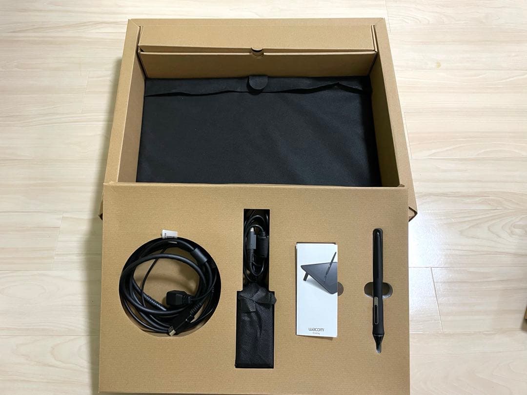 ディスプレイ・モニター本体 Wacom Cintiq 16 FHD