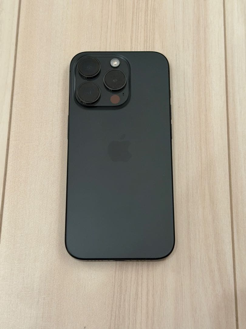 Apple iPhone 15 Pro ブラックチタニウム 本体 SIMフリー