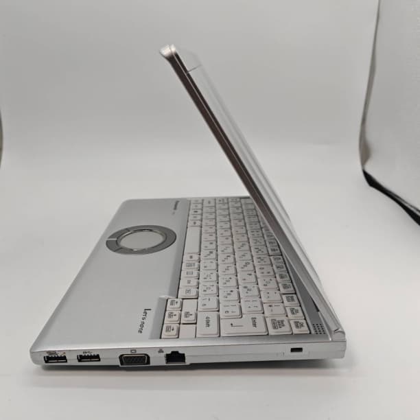 第11世代i5 16GB バッテリ◎ 256GB 軽量 レッツノート フルHD