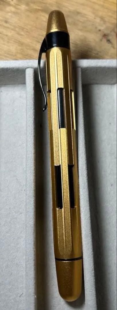 ナーバル Electrum　キャップレス万年筆