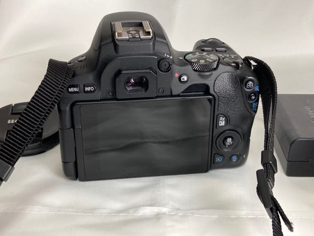 Canon EOS Kiss X9 EF-S18-55 IS STMレンズキット