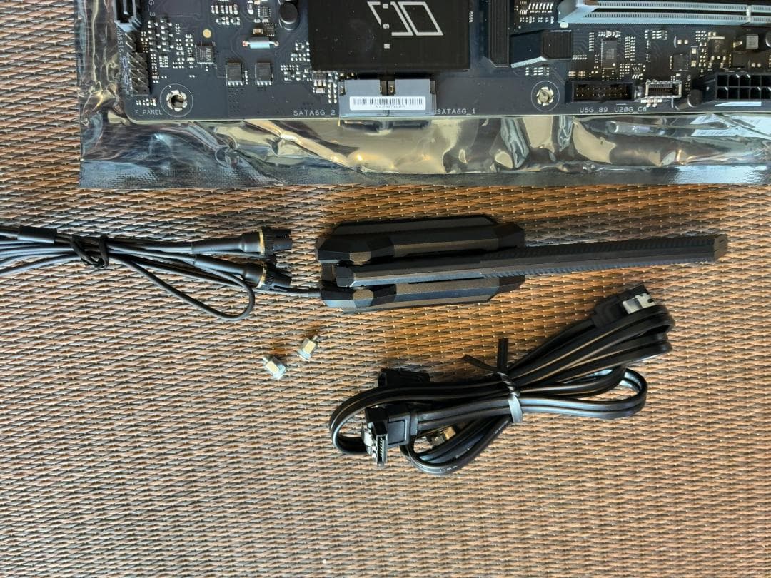 ASUS TUF GAMING B650E-E WIFI マザーボード