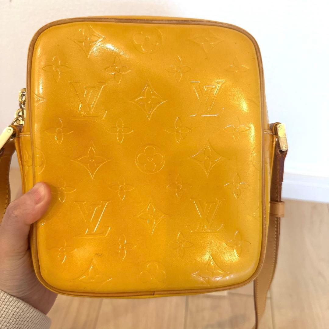 ルイヴィトン　ヴェルニ　ショルダーバック