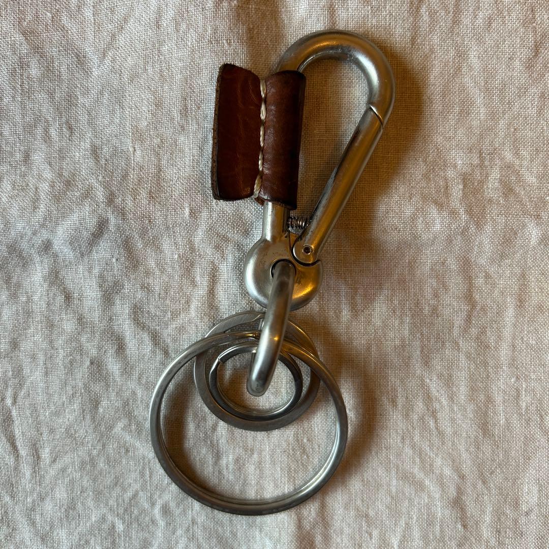 Hender Scheme エンダースキーマ カラビナ レザー ナチュラル