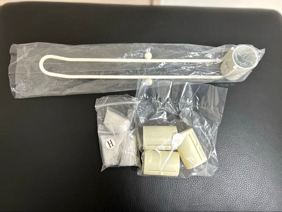 brindille 突っ張り棒 ラック 室内・屋外設置可能 丈夫なアイアン製