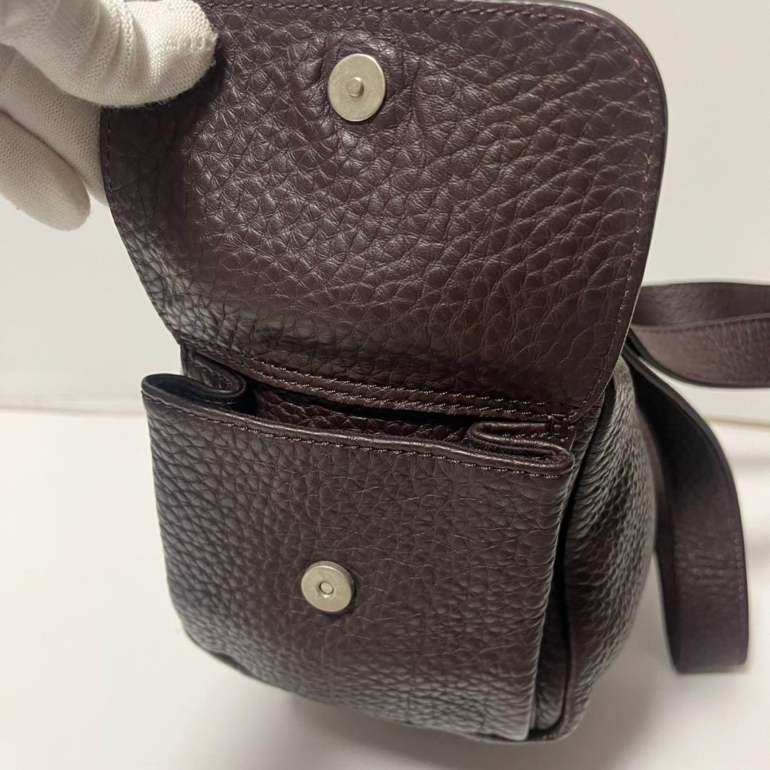 ✨未使用保管品✨　EMPORIO ARMANI ショルダーバッグ　レザー