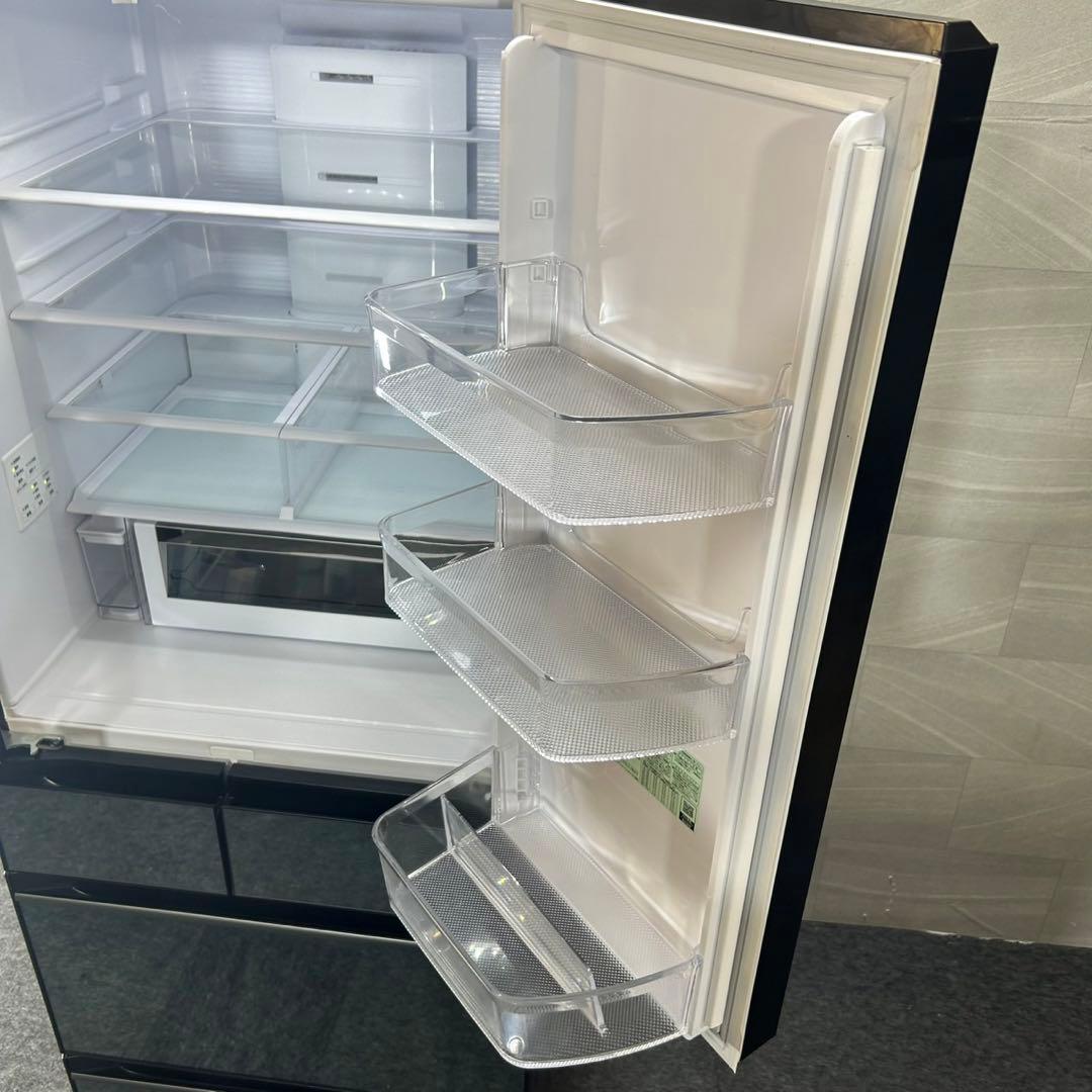 HITACHI 600L 大型冷蔵庫 6ドア ミラーパネル 2021 d4482