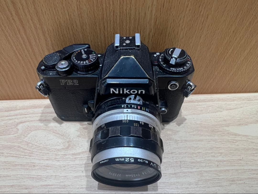 NIKON FE2 + NIKKOR Auto S 35mm f/2 カメラ
