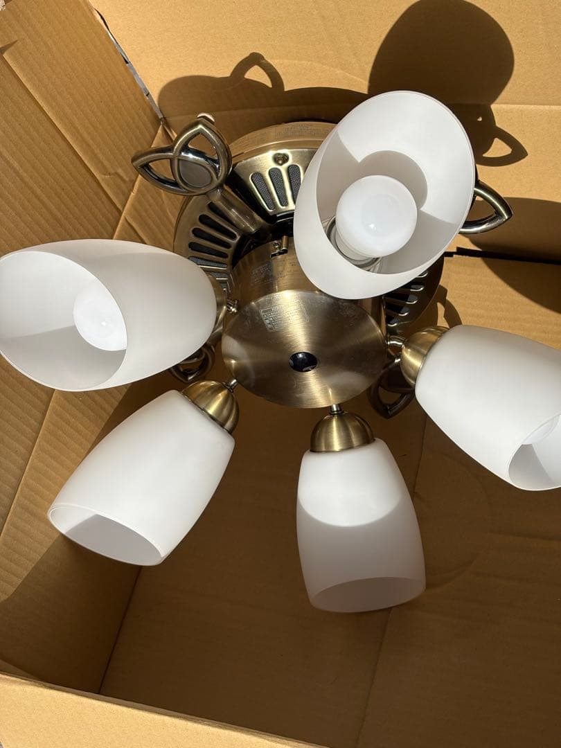 超美品！コイズミ照明 シーリングファンライト　電球色8畳