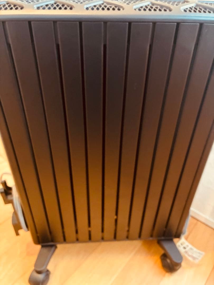 新品リモコン付き 傷無し　デロンギ オイルヒーター MDHU15-PB 動作OK