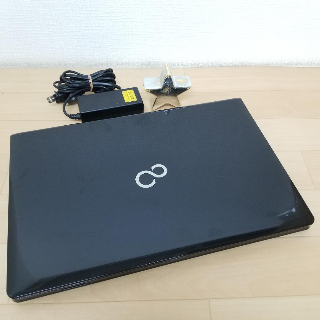 期間限定 新品SSD Win11 即使用可ノートPC富士通 (E0613)