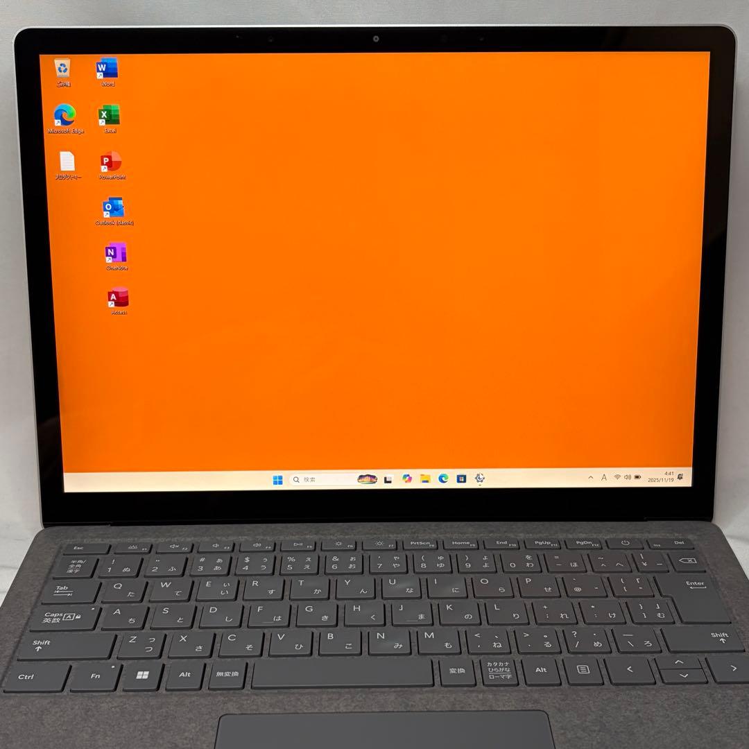 美品 Surface Laptop 5 第12世代 i5 8GB 13.5型