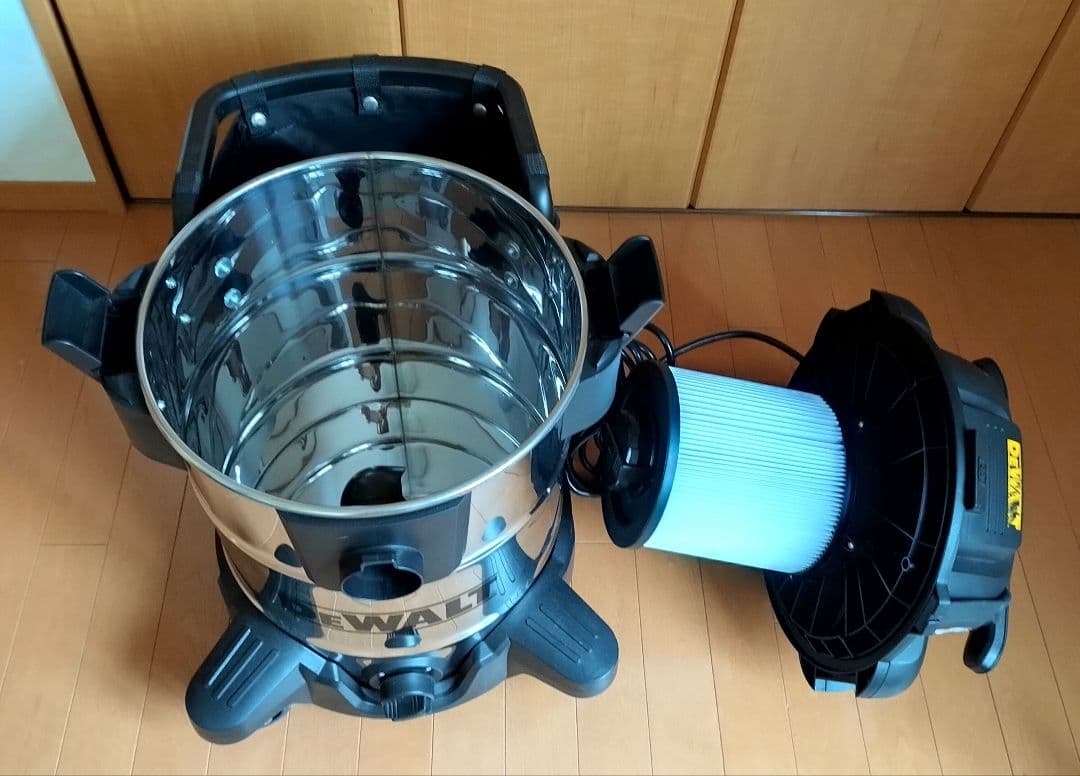 大型　乾湿両用 バキュームクリーナー 掃除機 デウォルト DeWALT 　訳あり