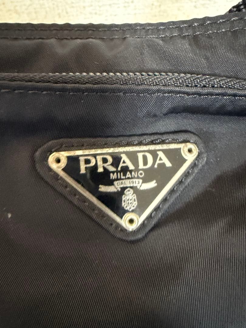 リ*ナ様 PRADA サコッシュ　　セール