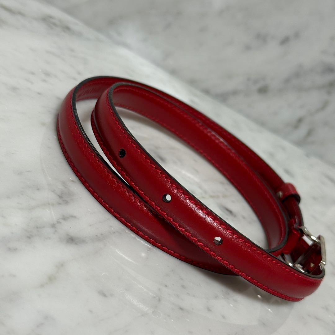 美品 GUCCI グッチ ベルト 細ベルト レッド 赤 G ロゴ 銀 シンプル