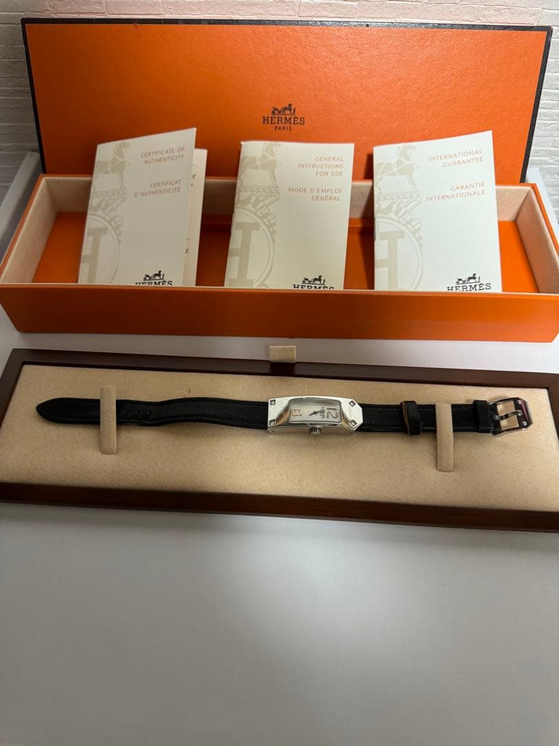 エルメス　HERMES ケリー　ウォッチ　時計　ブラック　箱付き