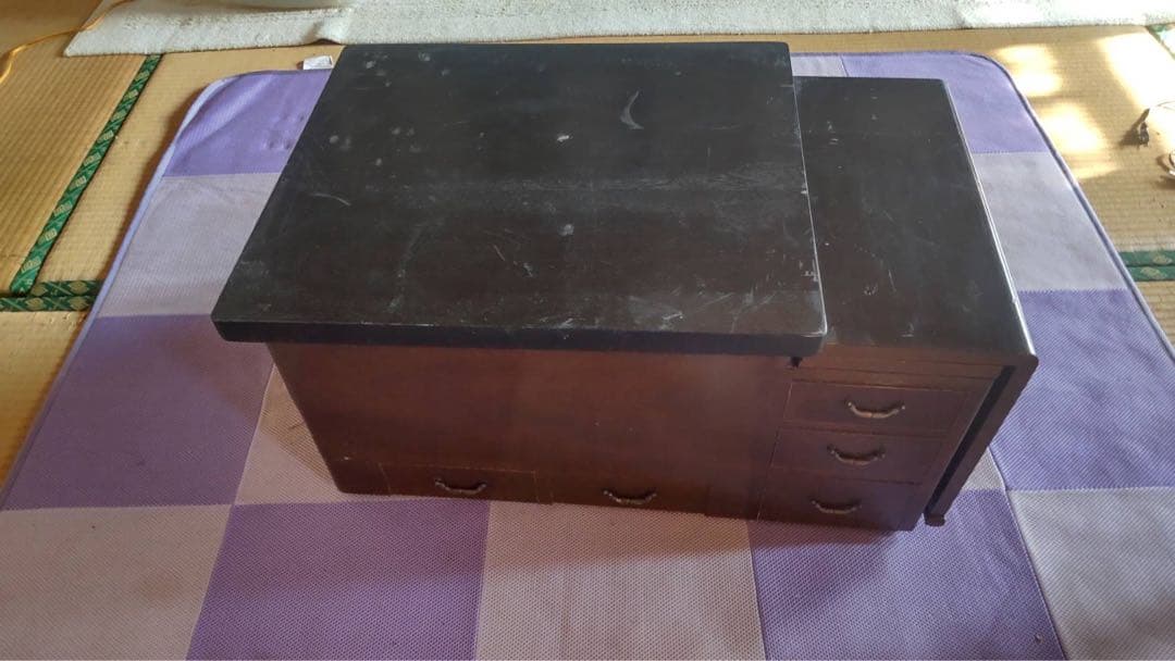 1080です☆彡火鉢．囲炉裏．木製箱火鉢引き出し、折りたたみテーブル付き