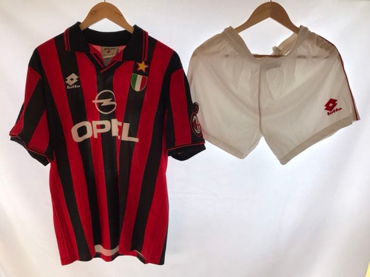 正規品 lotto ACミラン「10」サビチェビッチLユニフォームパンツ上下2点