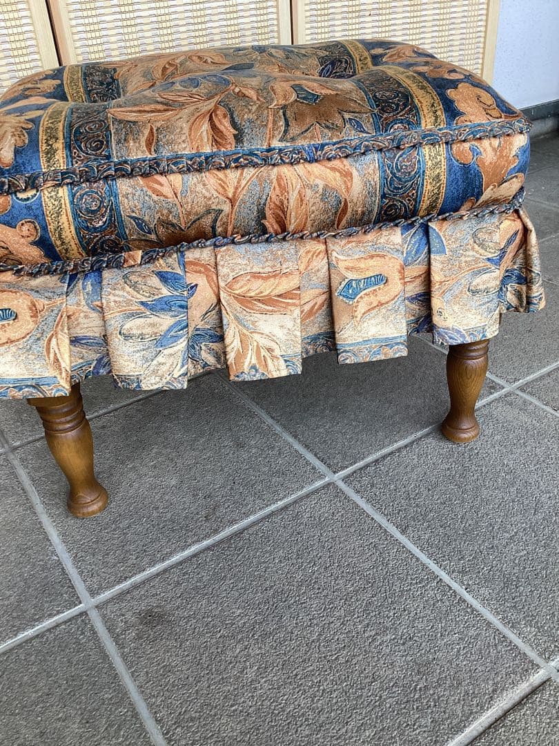 飛騨家具　キツツキマーク　穂高シリーズ　オットマン　スツール