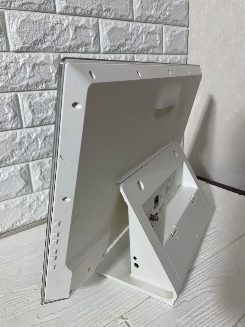 パナソニック　19V型液晶テレビ ポータブルテレビ　SV-PT19S1