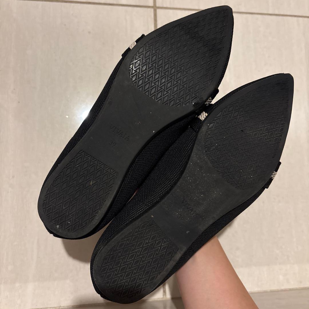 VIVAIA ポインテッドトゥ リボン付き ローファー