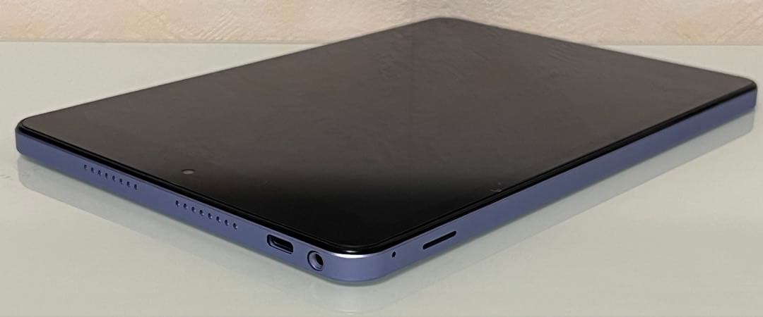 UAUU 8インチタブレット 本体 充電器付き