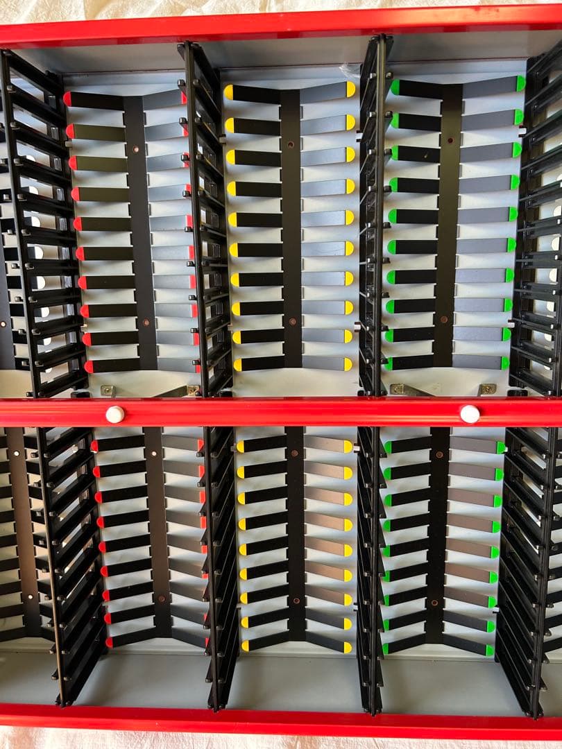 Cassette City 100本収納　赤色