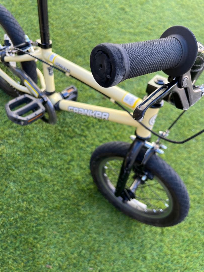 una クランカー キッズバイク 14インチ 自転車 ストライダー 防犯