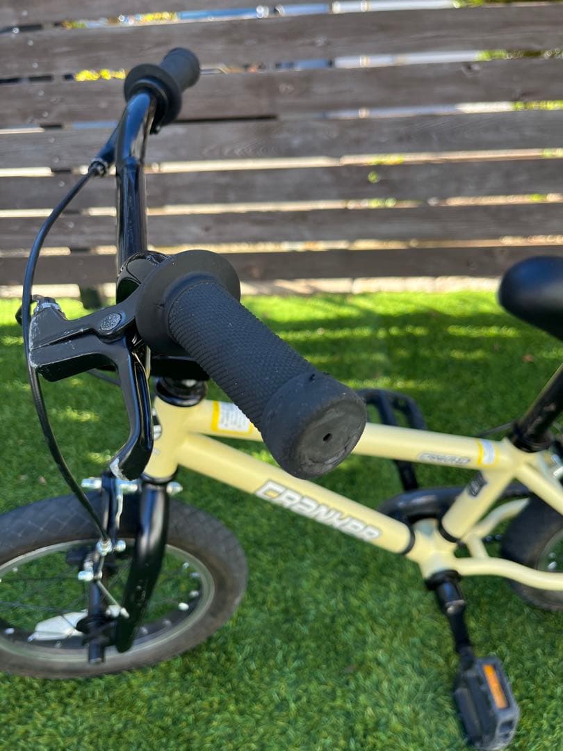 una クランカー キッズバイク 14インチ 自転車 ストライダー 防犯